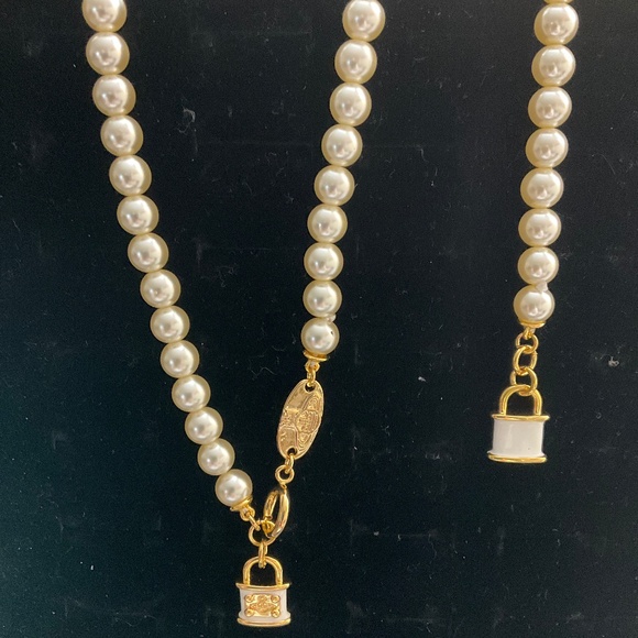 Vivienne Westwood Jewelry - Vivienne Westwood Orb padlock pearl Gold Necklace choker and bracelet